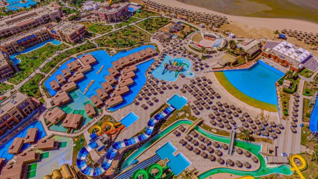 TITANIC AQUA PARK RESORT FUN CITY